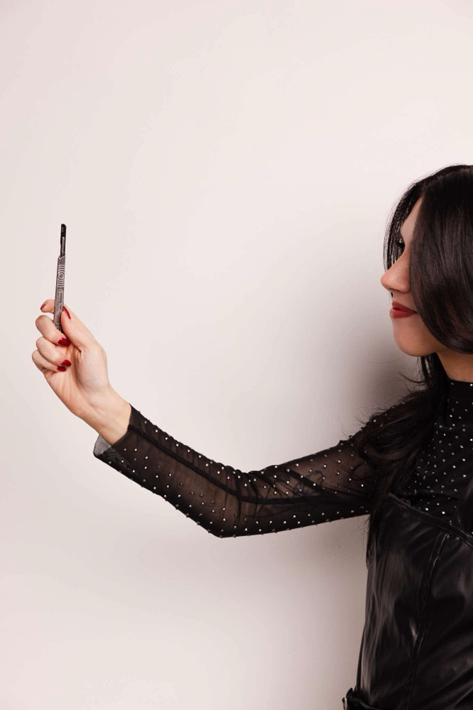Dermaplane Stand-alone