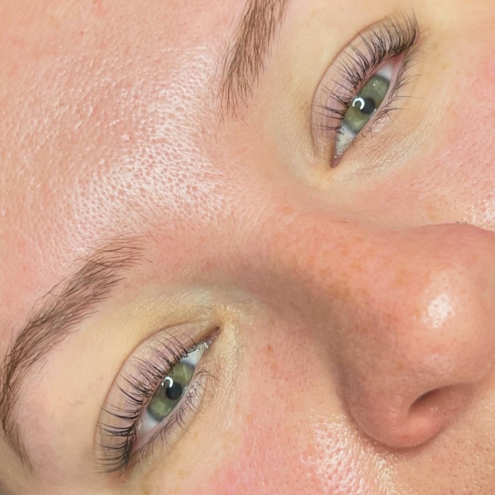 Lash Lift at Pink Crab Wax Bar in Las Vegas, NV