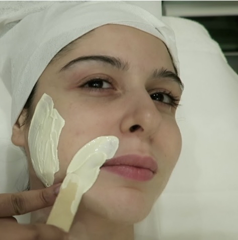 Full Face Wax Women