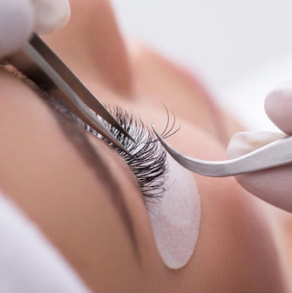 Hybrid/Volume Lash Set at Earth & Aura Esthetics LLC in Oakland, MD