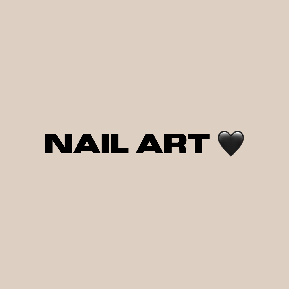 NAIL ART
