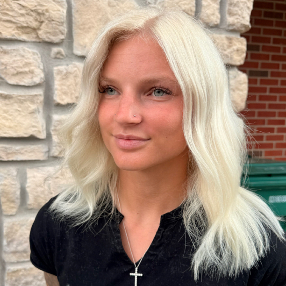bleach & tone at The Suites in Lawrenceburg, IN