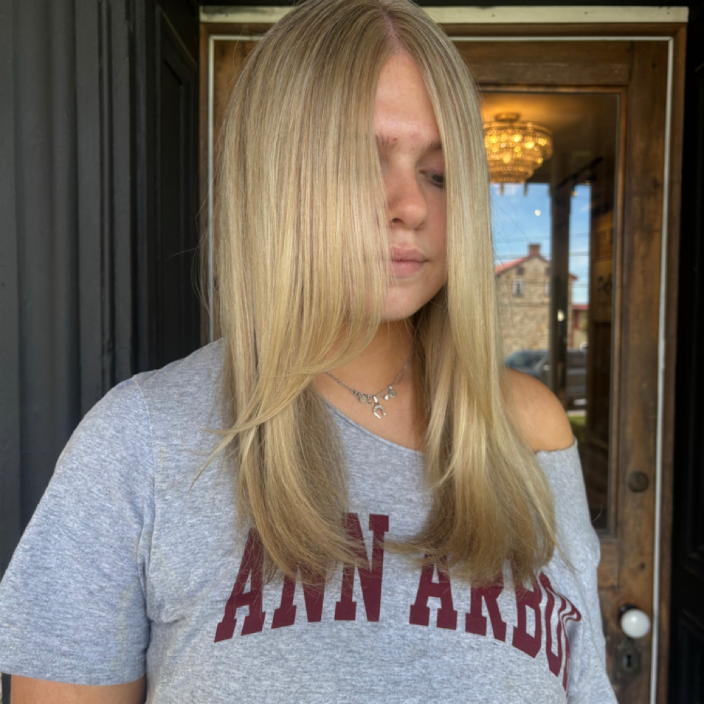Full Highlight & Haircut at Mane Haven @ Elite Salons and Suites in West Chester, PA