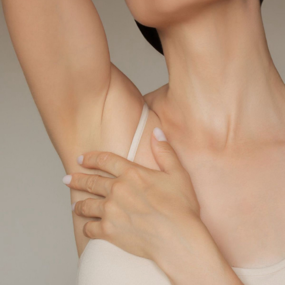 Blanqueamiento De Axila at Ale Esthetics Studio in Selden, NY