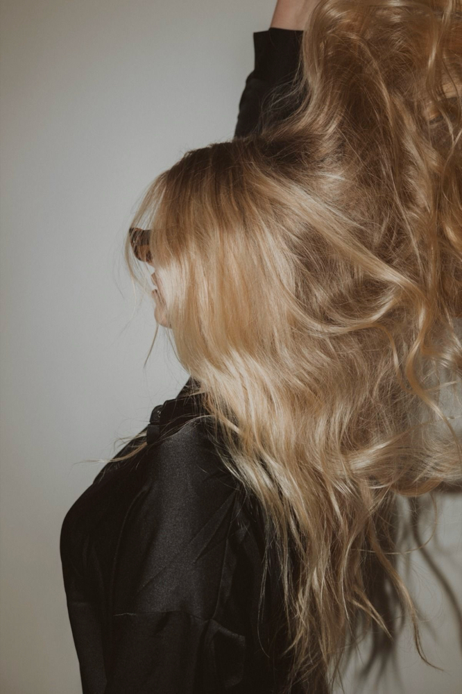 Long/Thick Hair Blonding