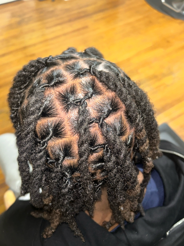 Twostand Twist Style