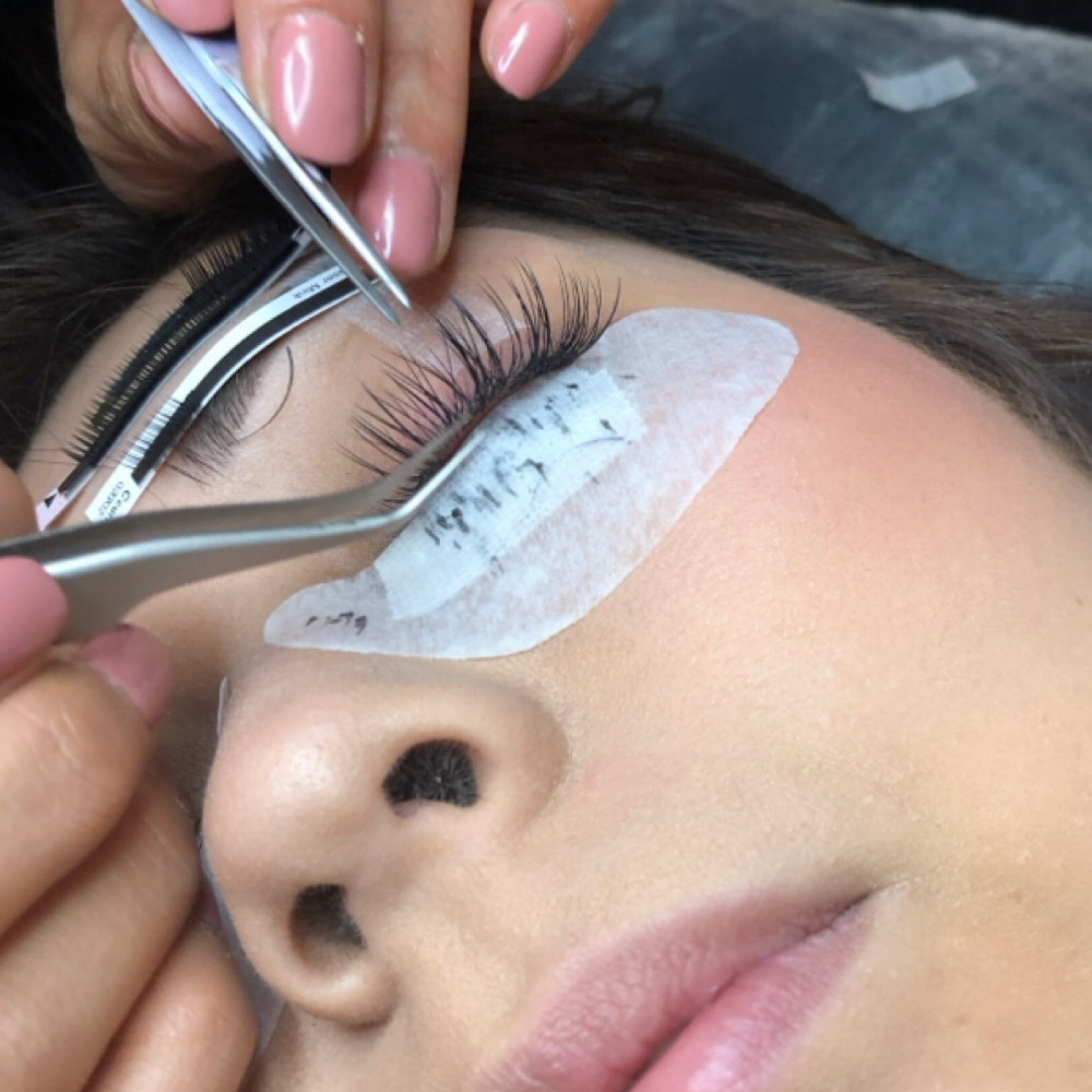 Classic Lash Fill at Smart Set Beauty in Chula Vista, CA