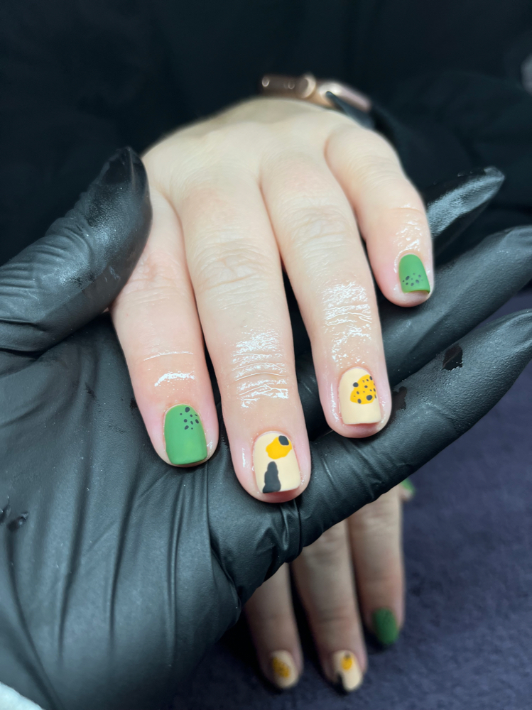 LV2 Art Gel Manicure