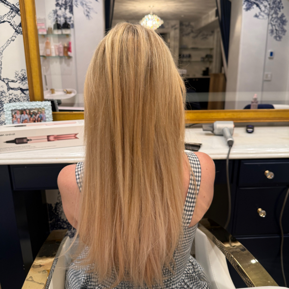 Shampoo & Blow dry at Ldnluxehair in Scottsdale, AZ