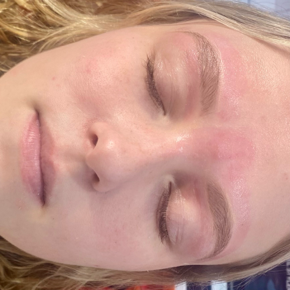 Brow Tweeze at Pretty Serenity in Charleston, SC
