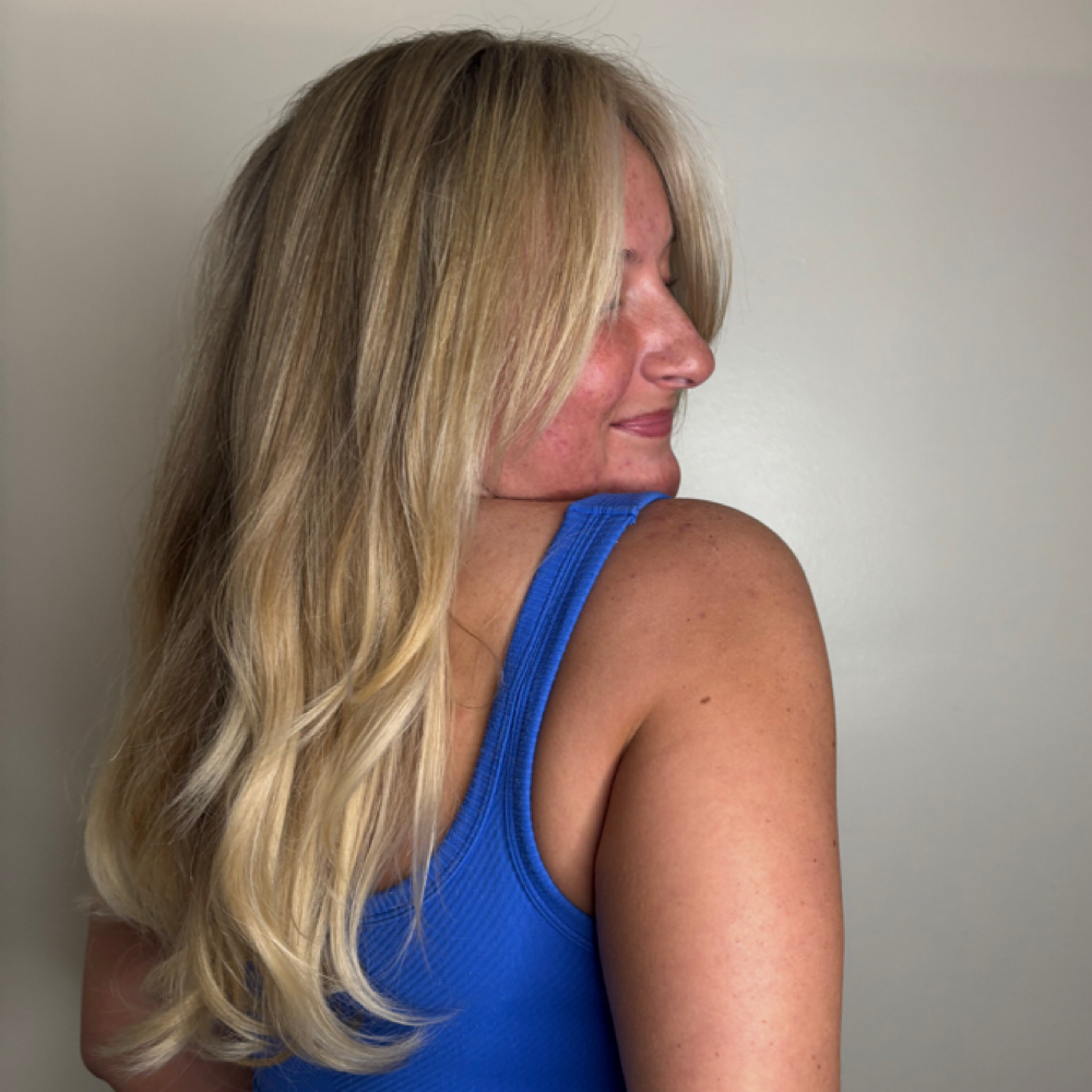 Classic full blonding at Emily Thornton in Jacksonville, FL
