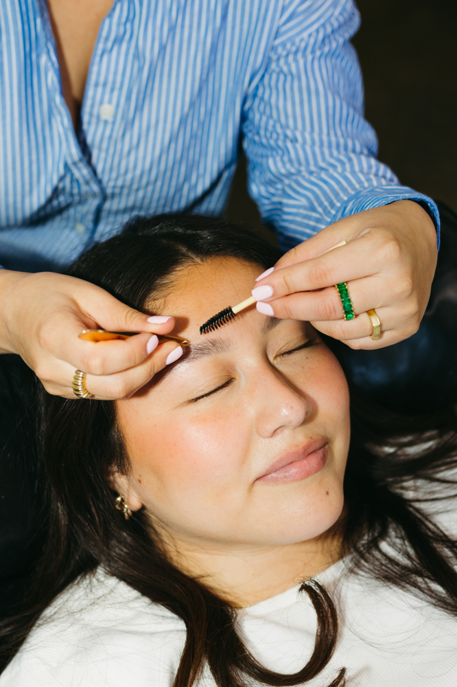 Brow Wax or Thread Lux