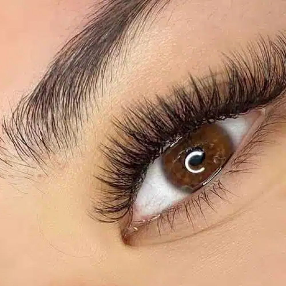Hybrid Lash Full Set at LUMERA Lash & Beaute’ in Houston, TX
