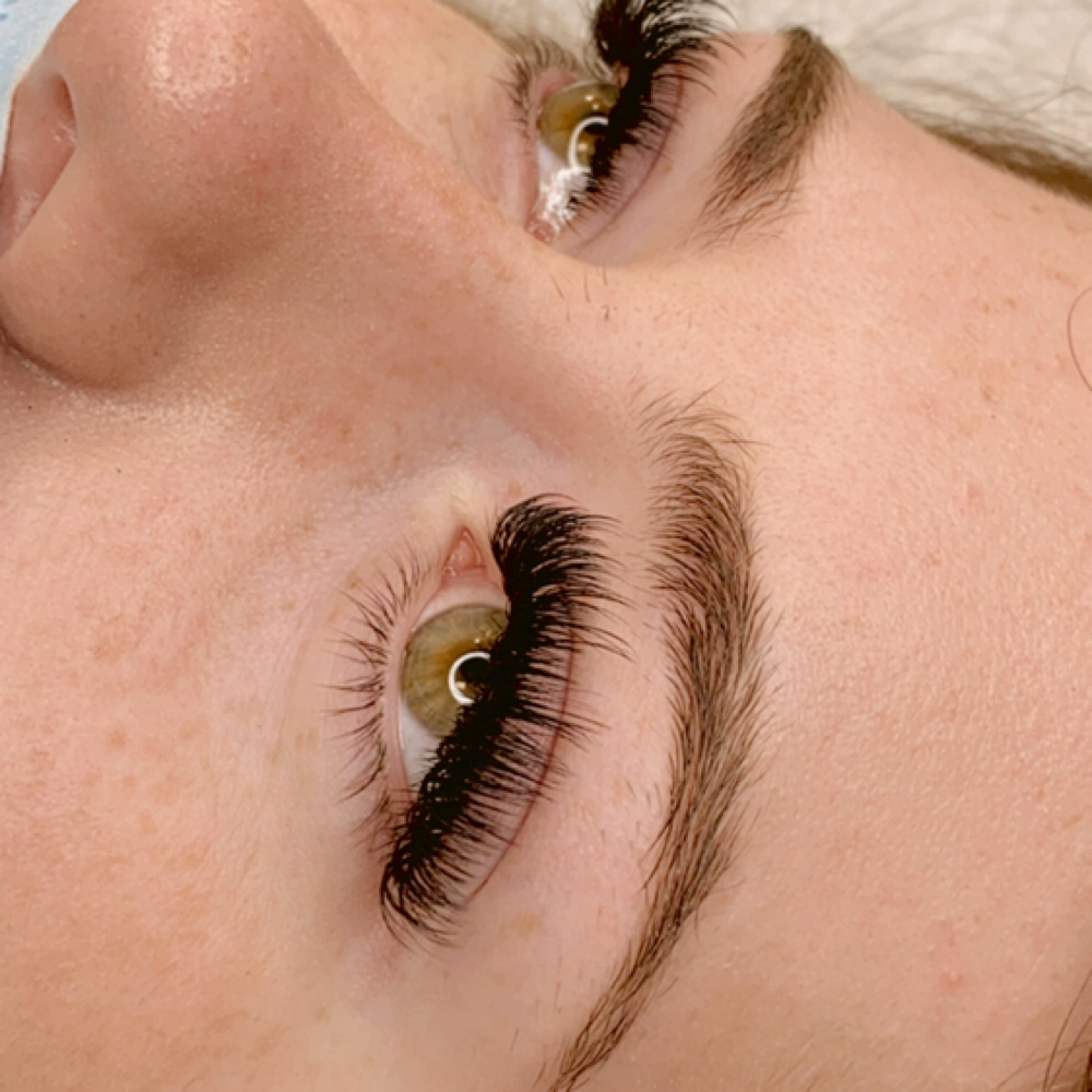 Mini Lash Refill at Transform Beaute in Hoffman Estates, IL
