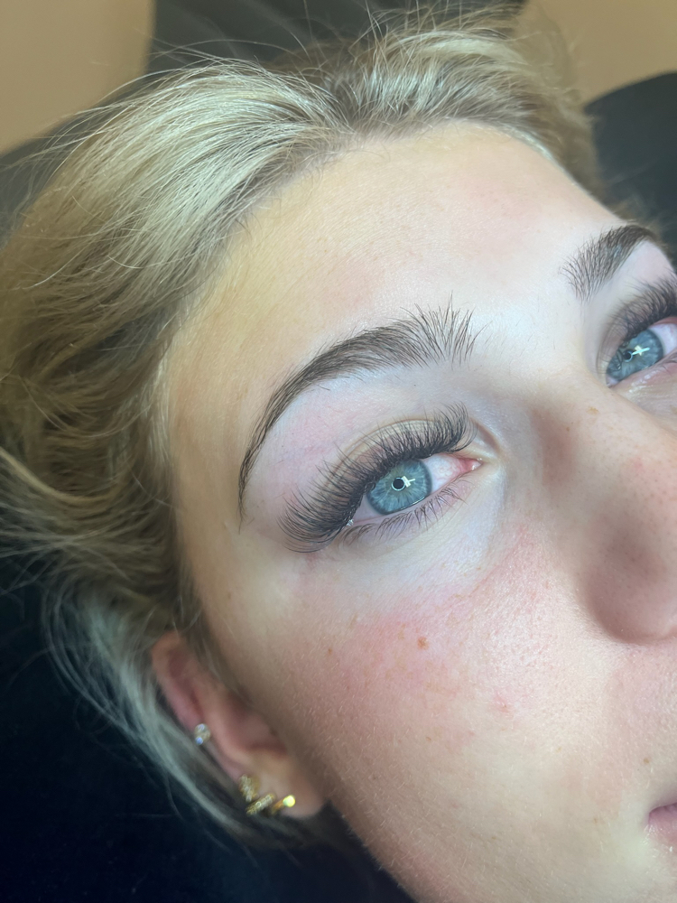 Full Set Lashes (CLASSIC)