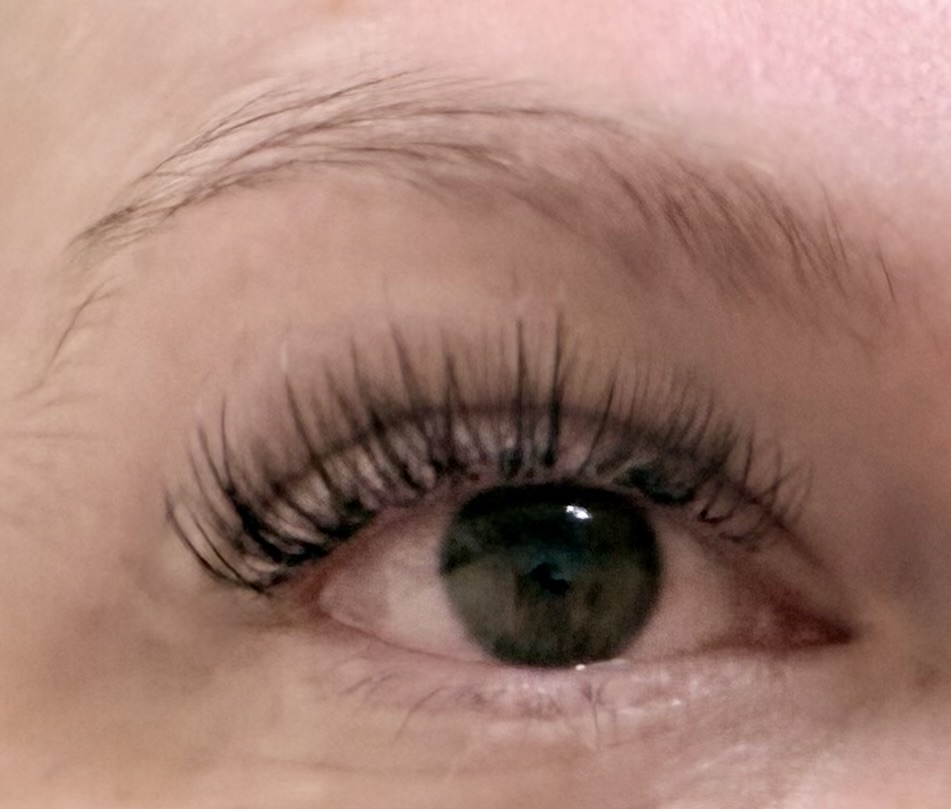 Hybrid Lash Extensions - New Set