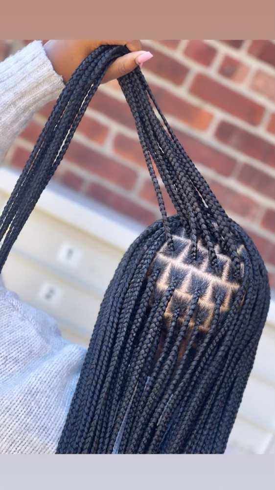 Medium Knotless Braids