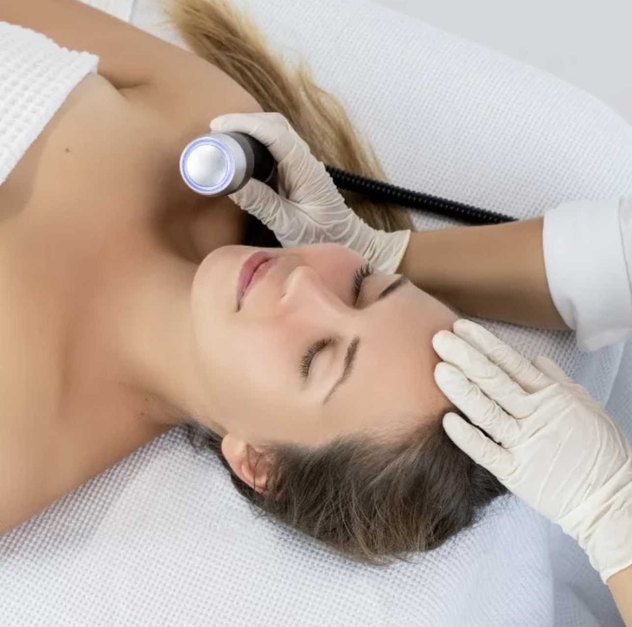 Signature FrioLift Facial( RF+Cryo)