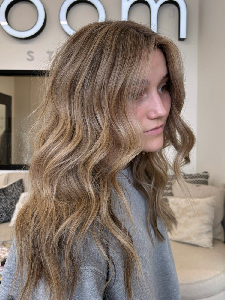 Haircut w/color service