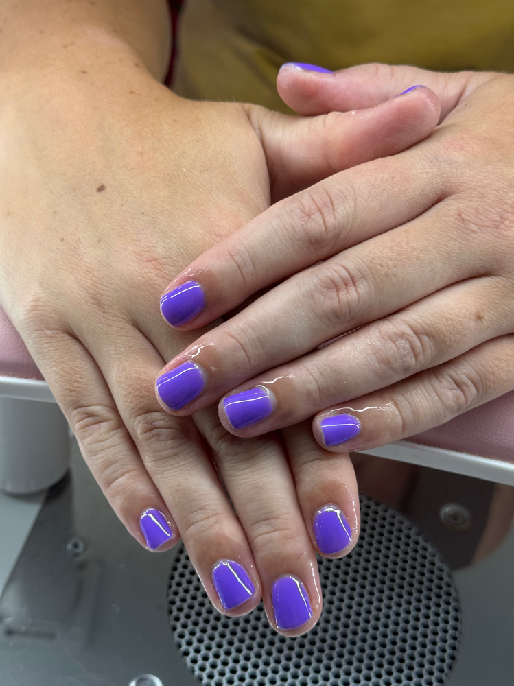 Gel Polish at Studio 8 in Gulfport, MS