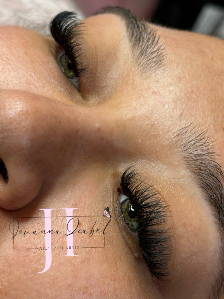 Hybrid Lashes