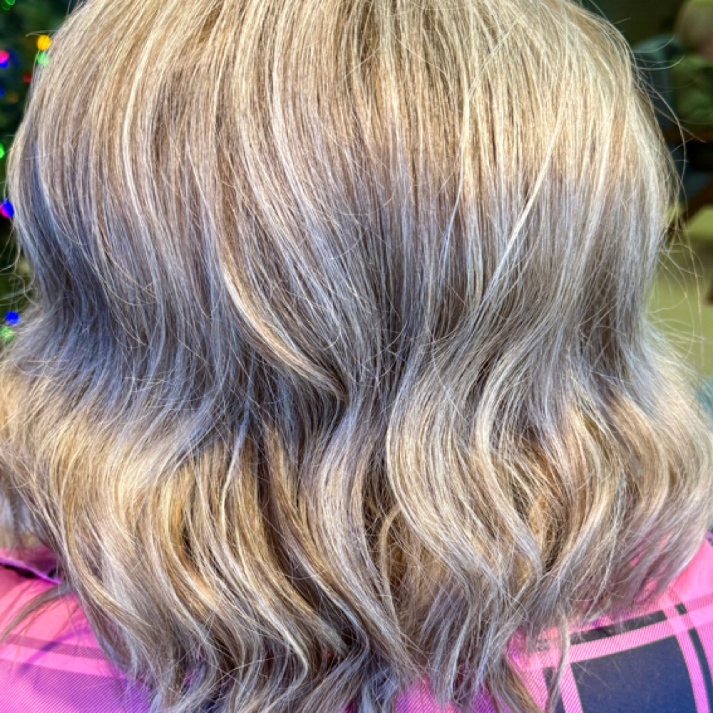 Full Highlight at Rockin AB Salon And Spa in Beebe, AR