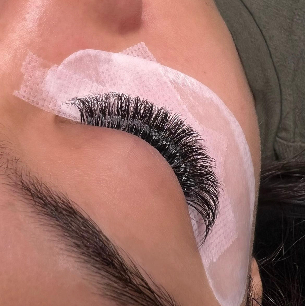 Volume Lash Fill In