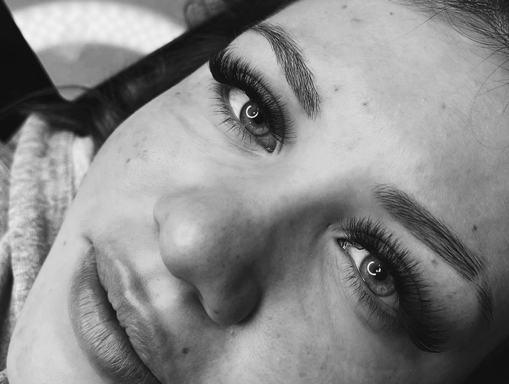 Eyelash Extension Full Set (Volume)