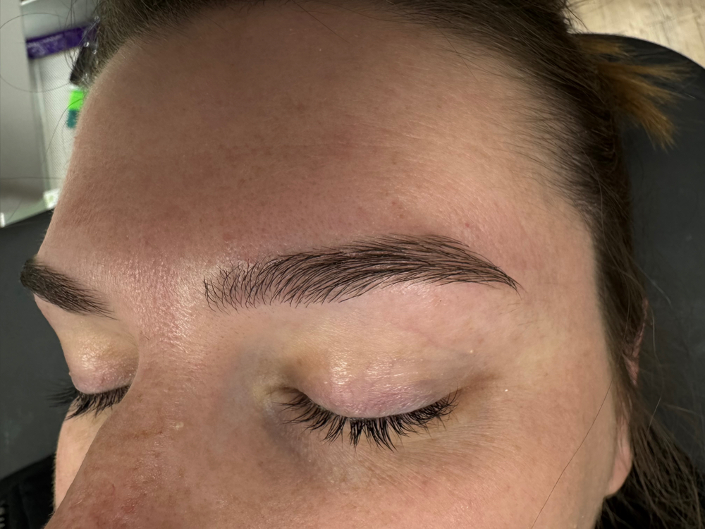 Lip/ chin/ eyebrow wax