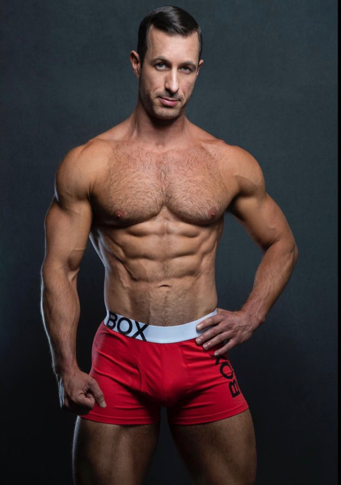 Full Contour Add On at Bronzed Babe Airbrush Tanning in Monterey, CA