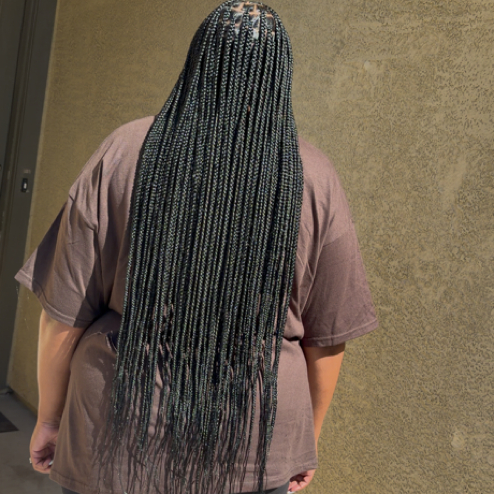 Knotless at Style_and_braids in Tucson, AZ
