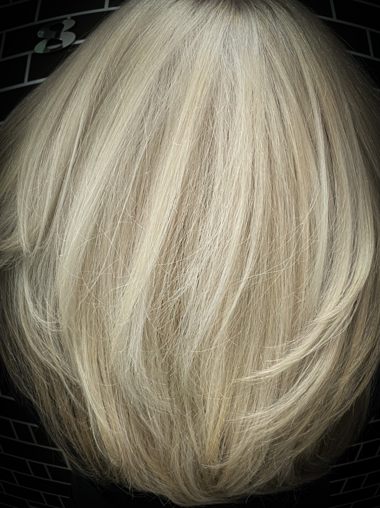 BlondeMe