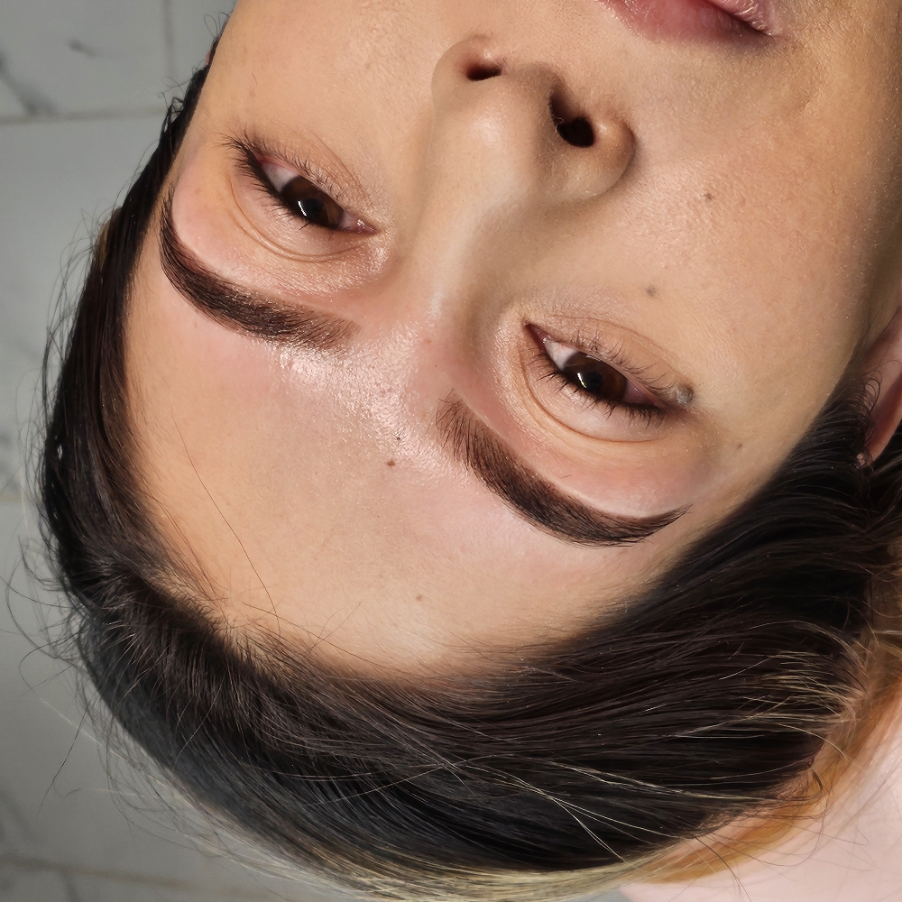 Luxury Brow Shaping