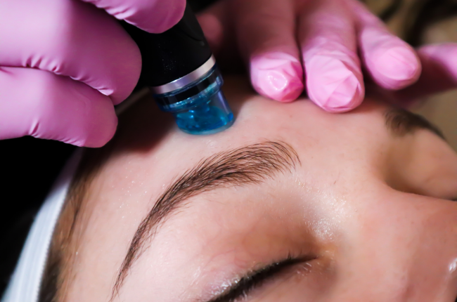 Signature Hydrafacial