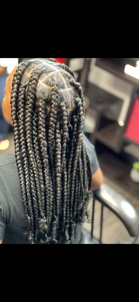 Jumbo Knotless Braids