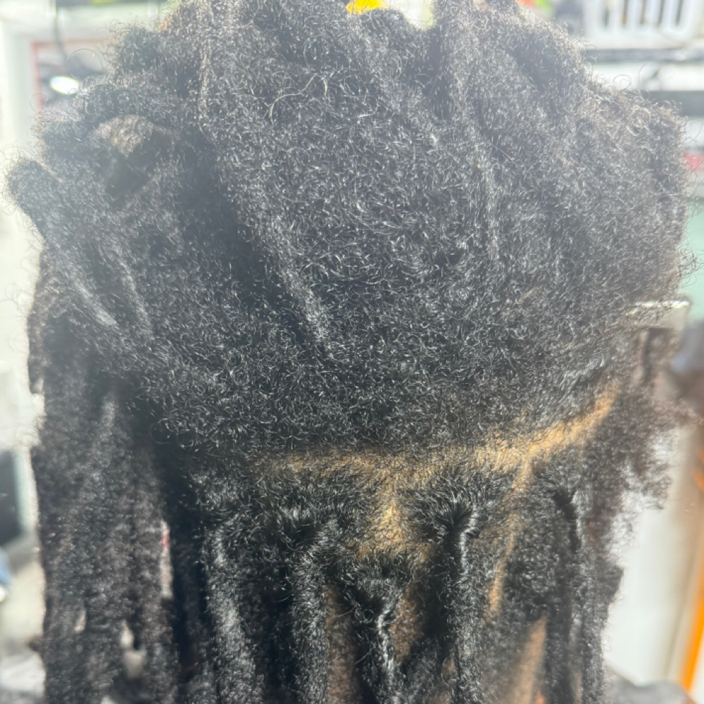 Loc Repair Service at THEE KEE 2 UR LOCS in Upper Marlboro Md, MD