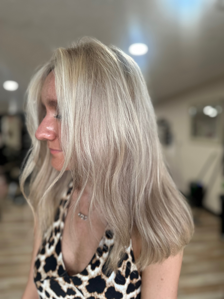 Mini Blonde Touch Up