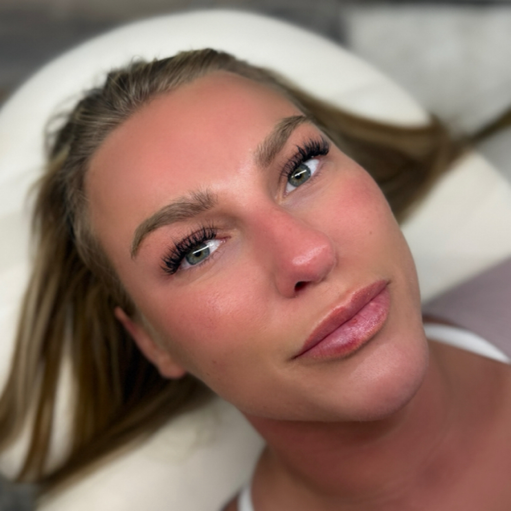 ANY Cluster Eyelash Set at KG Beauty Studio in Cookeville, TN