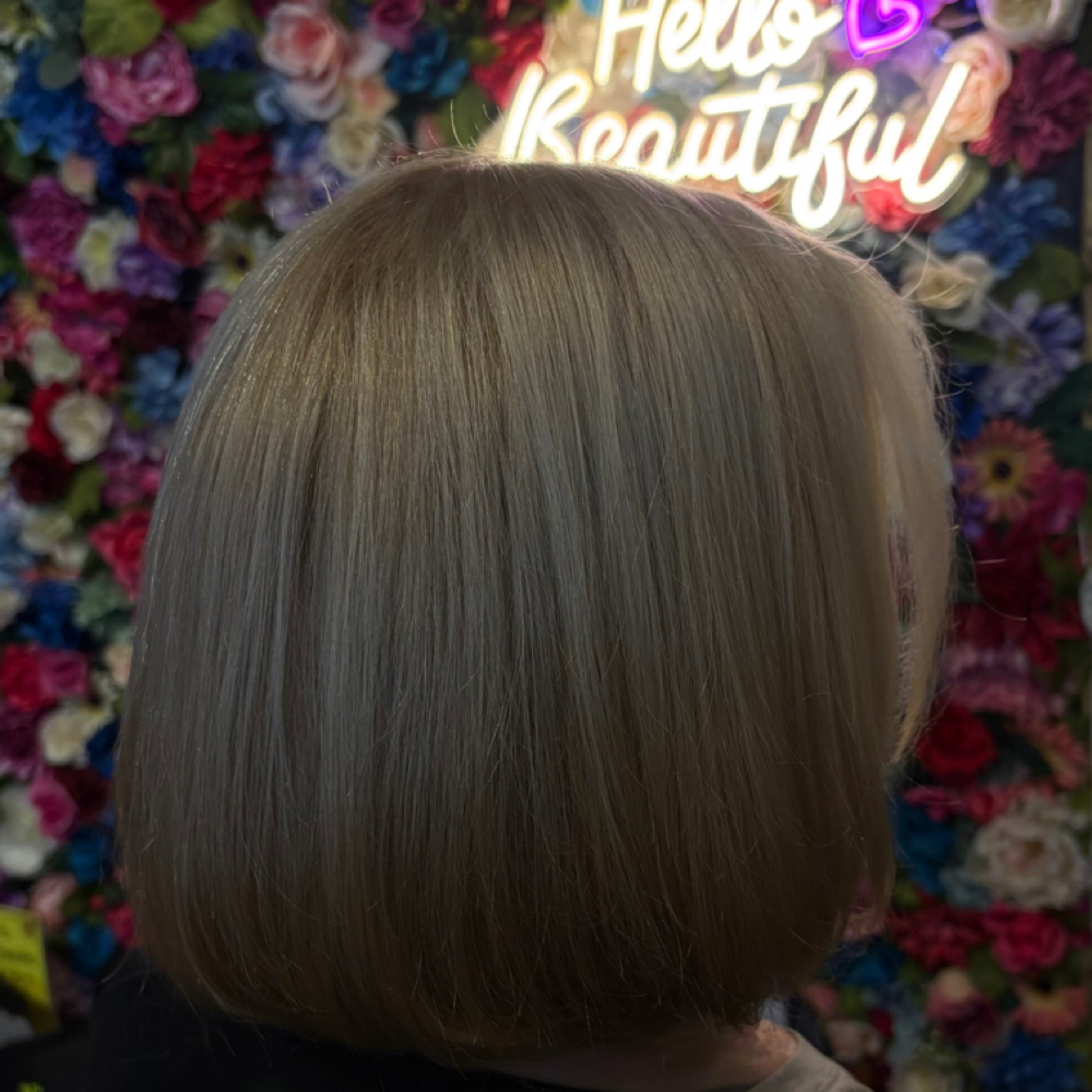 Wash And Blow Out at High Maintenance Beauty Bar And Boutique in Spring, TX