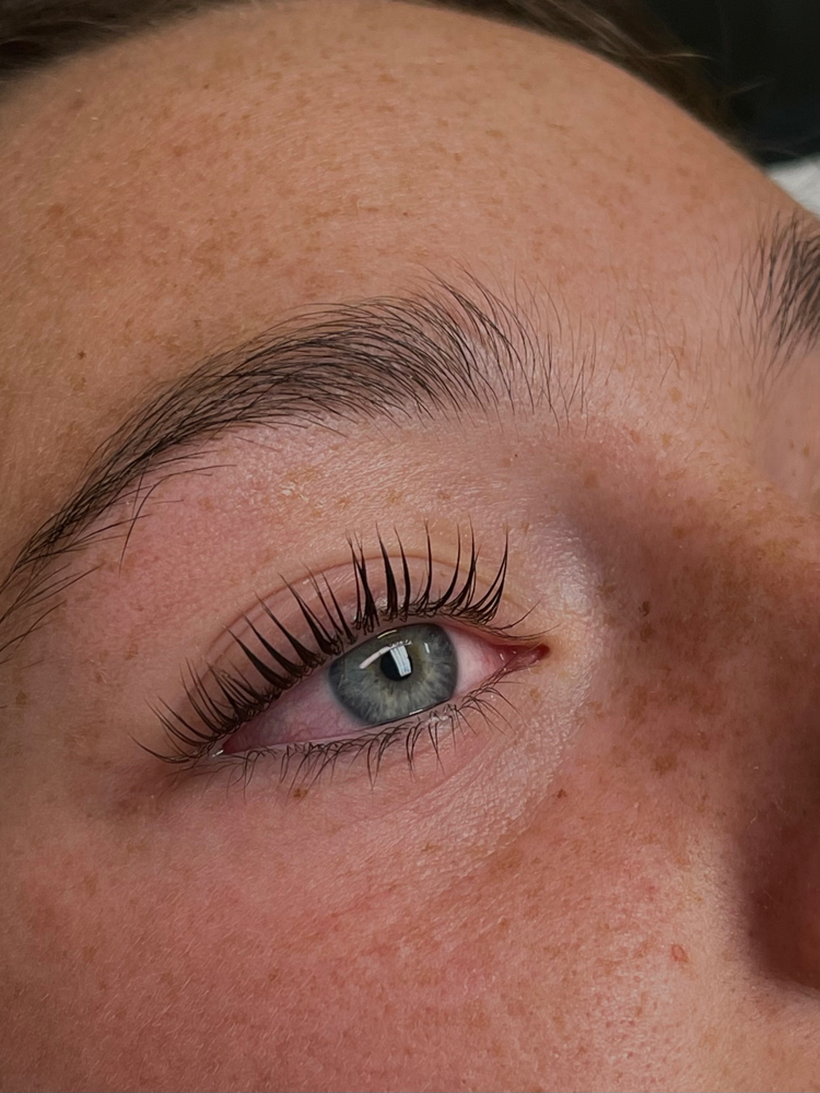 Lash Lift and Tint