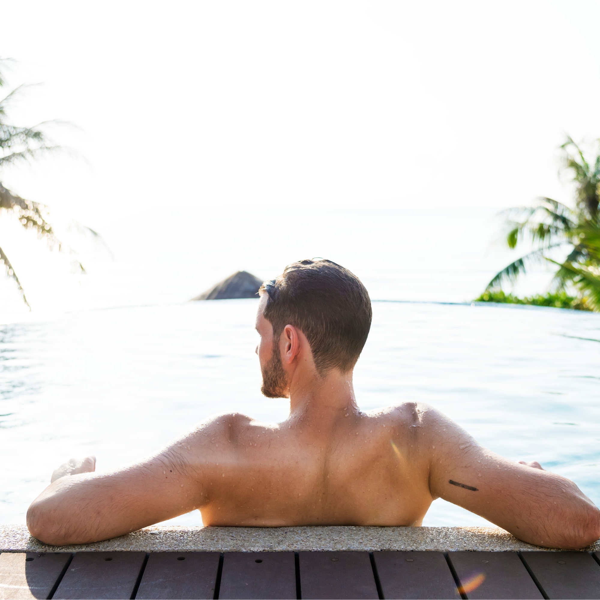 Bare Back & Shoulders Wax