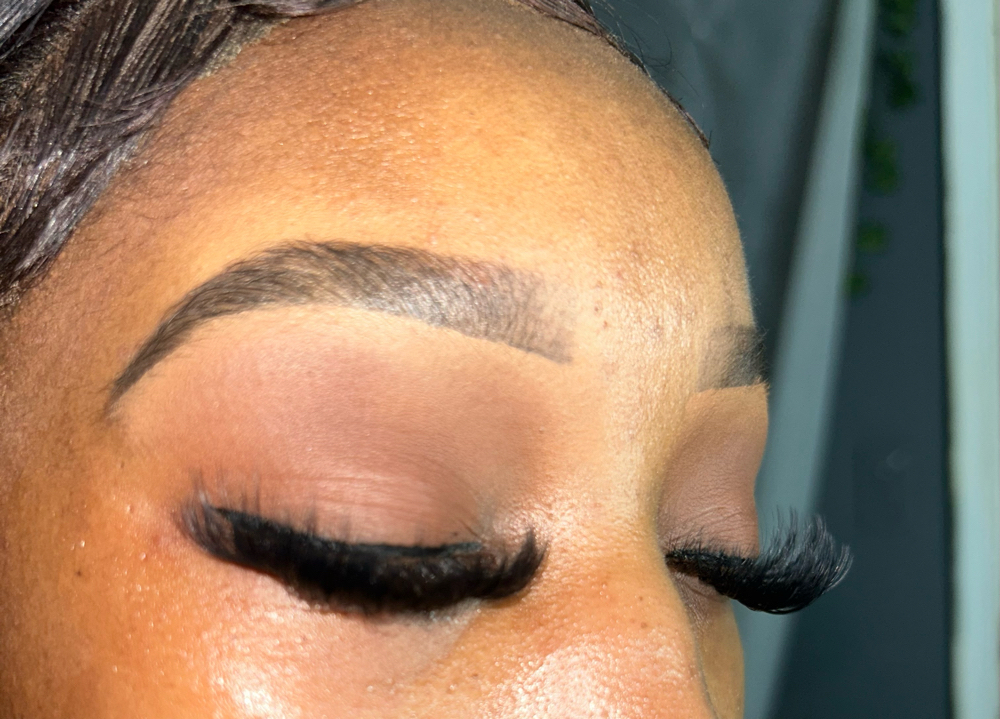 Brows &’ Shadow