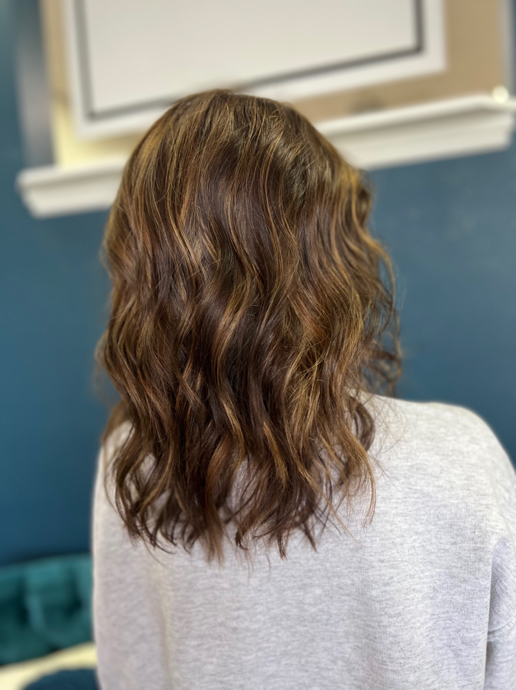 Root Retouch With Partial Blonding