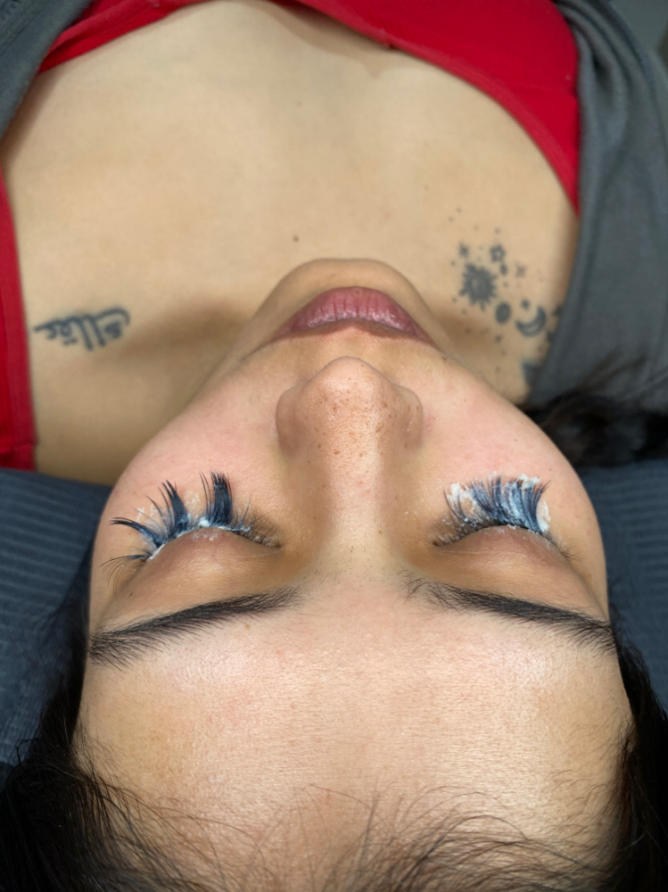 Eyelash Extension Removal