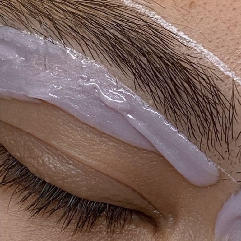 Signature Brow Shaping at QELA BEAUTY BAR in Chicago, IL