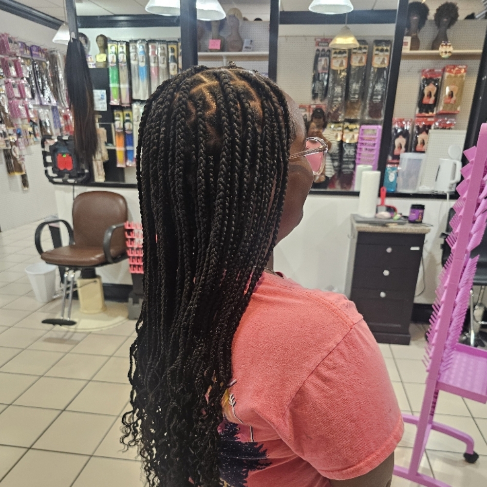 Medium Knotless at Mama Bear Beauty Hair Care in Abilene, TX