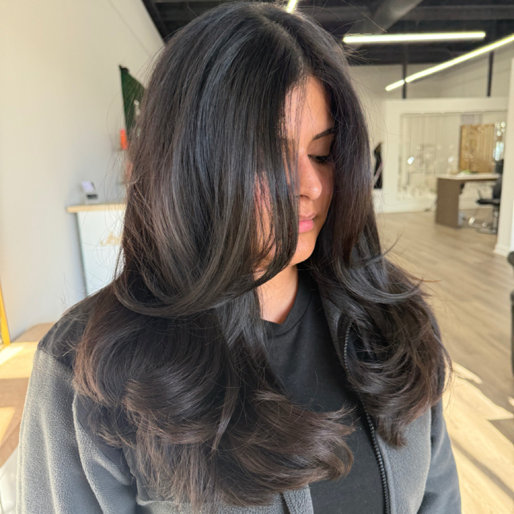 Blowout/Style at Beautyxyaritza in Gurnee, IL