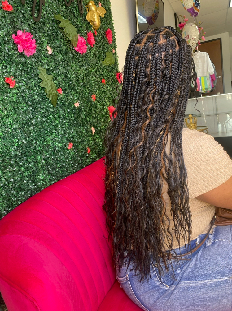Bohemian Knotless (Medium)