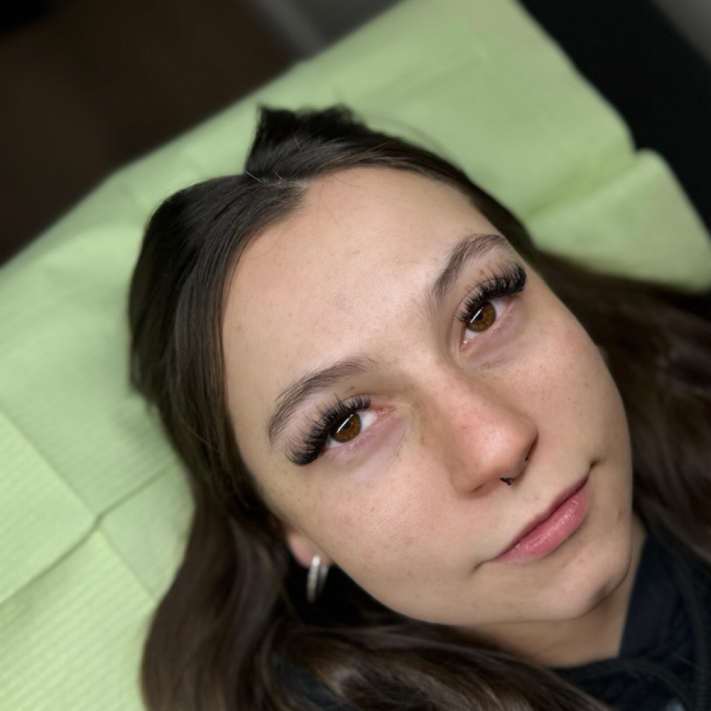 Standard Fill at Flutter Fixx Lash Studio LLC in Snohomish, WA