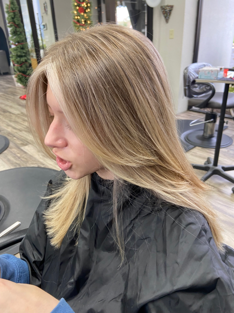 Custom Foiliyage/ Ombre/ Balayage